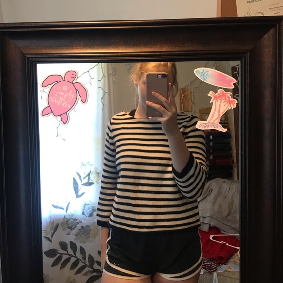 black and white striped sweater - Picture 2 of 3